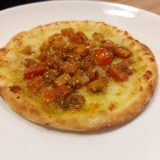 Zaatar com Mussarela e Tomates frescos