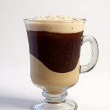 Chocolate Gelado ( chocolate + leite + gelo)