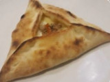 Esfiha de Carne com Mussarela - Fechada
