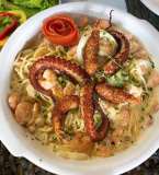 Espaguete ao Molho do Chef com Frutos do Mar