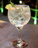 GIN TONICA