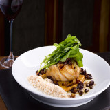 Congrio Rosa com banana dourada