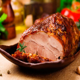 Lombo (aprox. 150g) + 2 Acompanhamentos