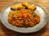 Arroz de Nhami-Nhami com filé de tilápia empanada